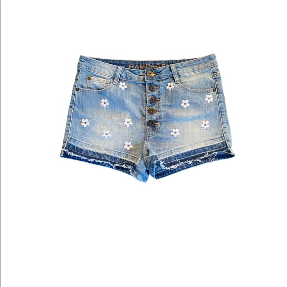 Boho  button fly distressed light wash jean shorts with embroidered flow… - Picture 4 of 10